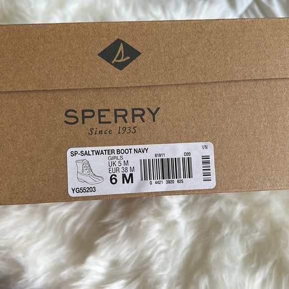 New In Box Sperry Saltwater Rain Boot, Navy, Size 6 Big Kid - Picture 8 of 9